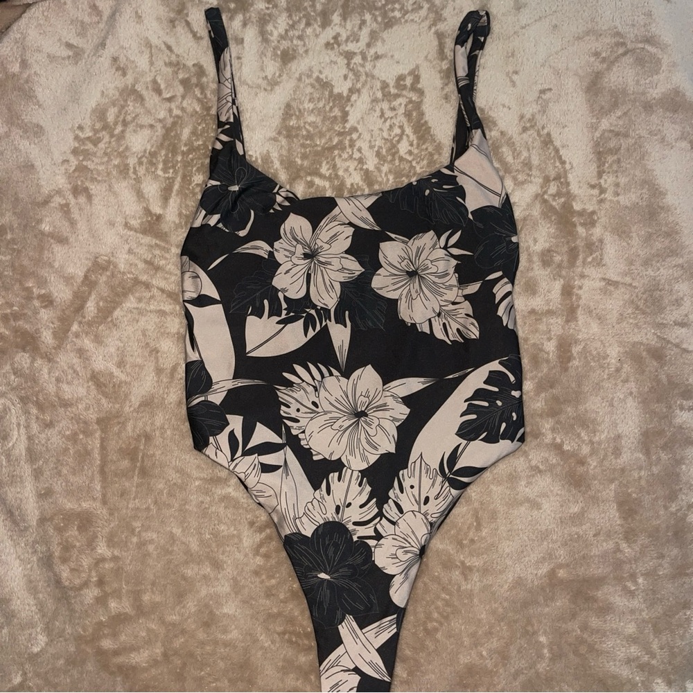 NWOT XS Stone Fox Swim One Piece